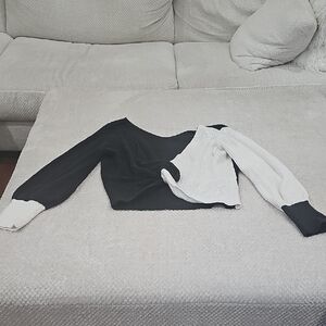 VENUS Black and White V-Neck Sweater